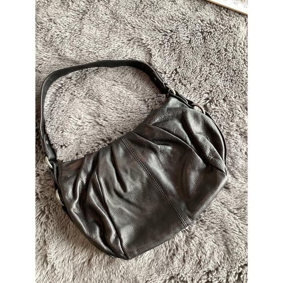 Simply Vera Vera Wang Faux Leather Pleated Shoulder Handbag Hobo Bag Black - Picture 1 of 8